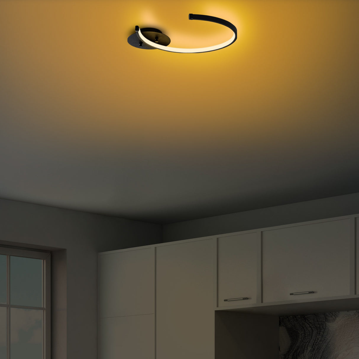 Lampe de plafond noire en métal Lunaris