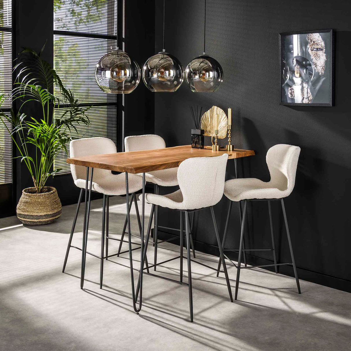 Table de bar industrielle en bois d'acacia Elin 130 cm