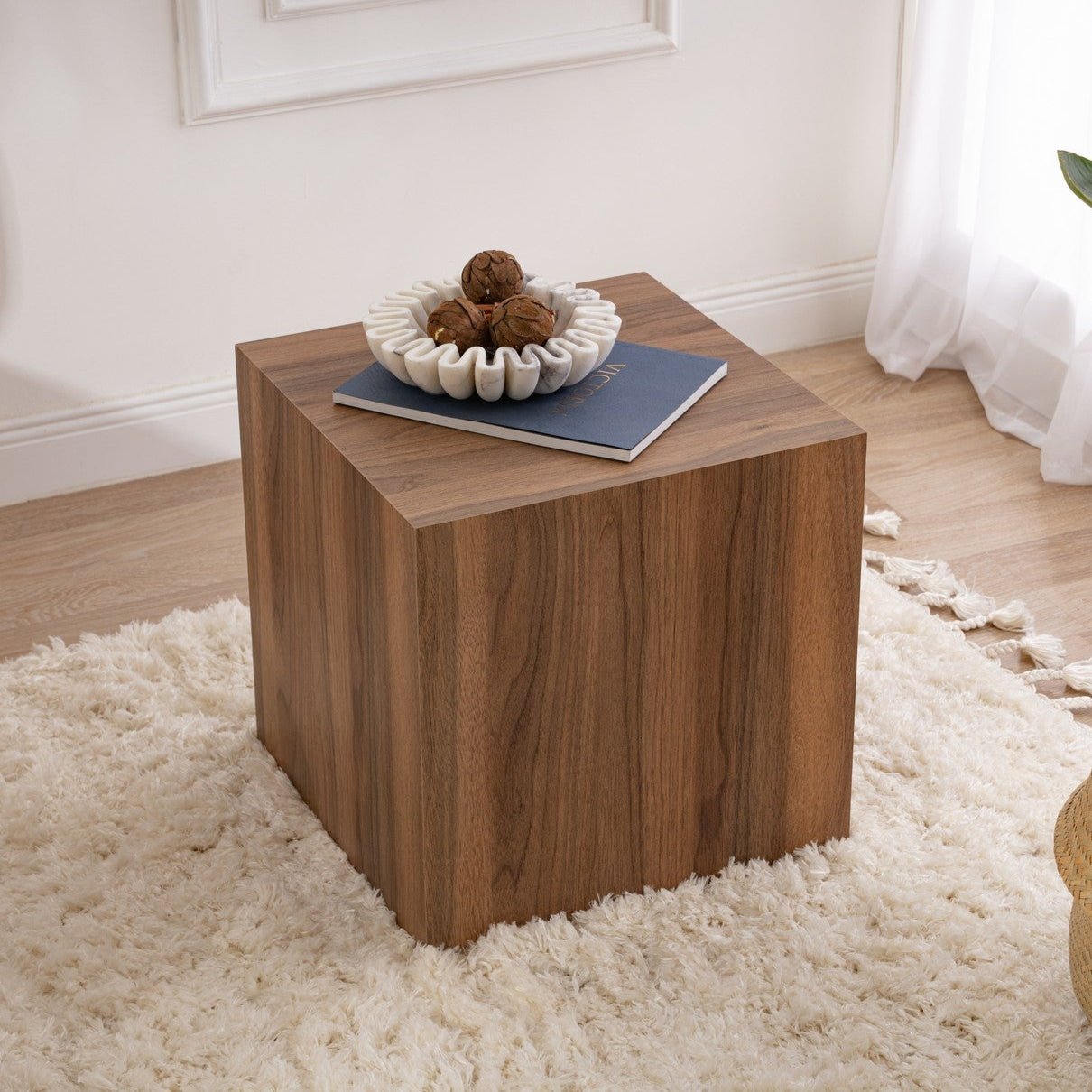 Table d'appoint moderne Cube Carré aspect Noyer - 45x45x50 cm