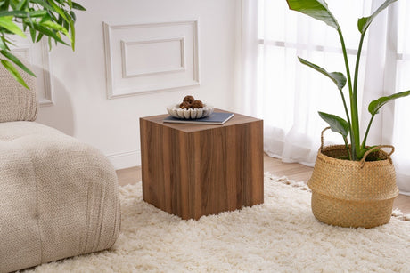 Table d'appoint moderne Cube Carré aspect Noyer - 45x45x50 cm