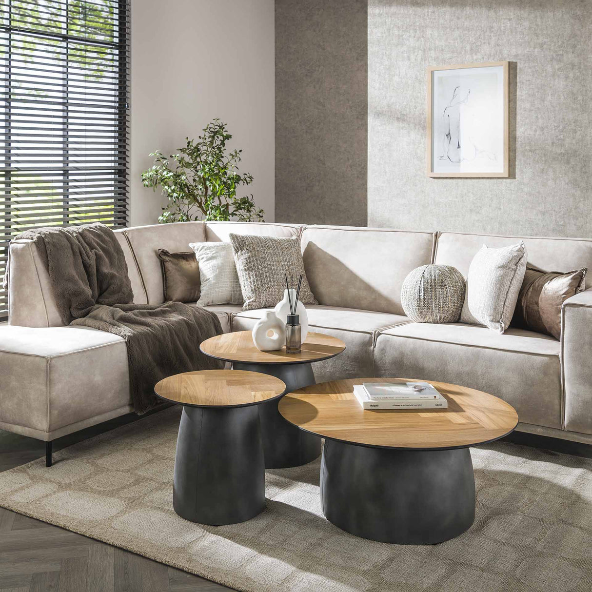 Ensemble de 3 tables basses en chevrons Elva en teck - cadre en métal