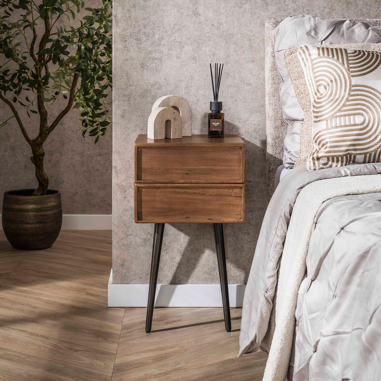 Table de chevet Lio – Acacia Drift Brown – 2 tiroirs