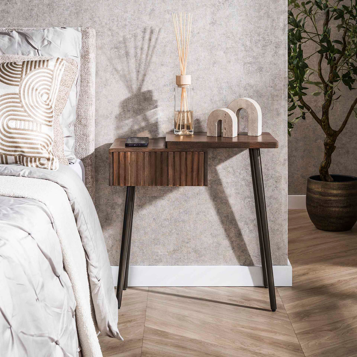 Table de chevet Oslo Droite - Acacia massif Drift Brown (1 tiroir)