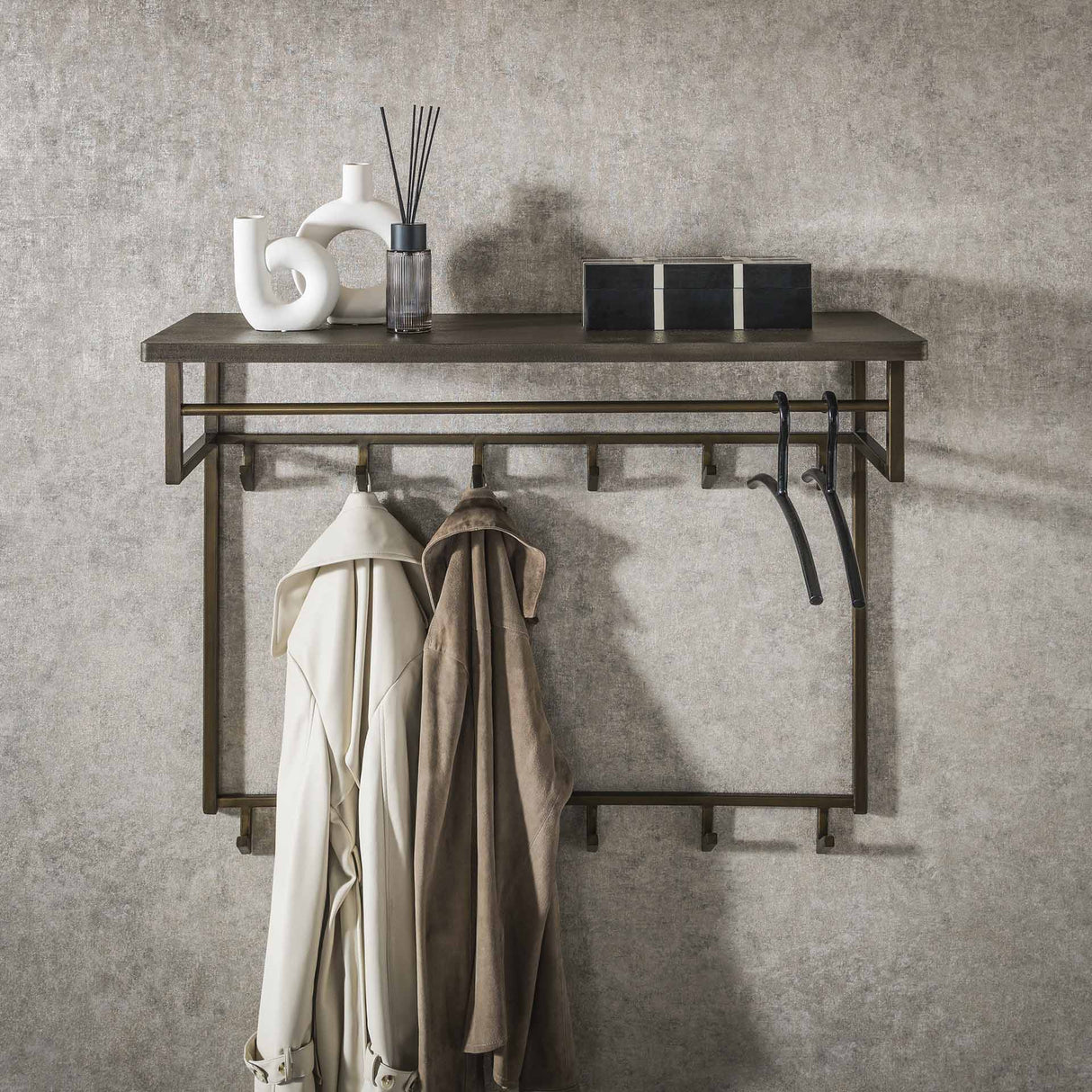 Porte-manteau Ferre 12-Crochets - Avec Étagère à Chapeaux - Métal Bronze Antique