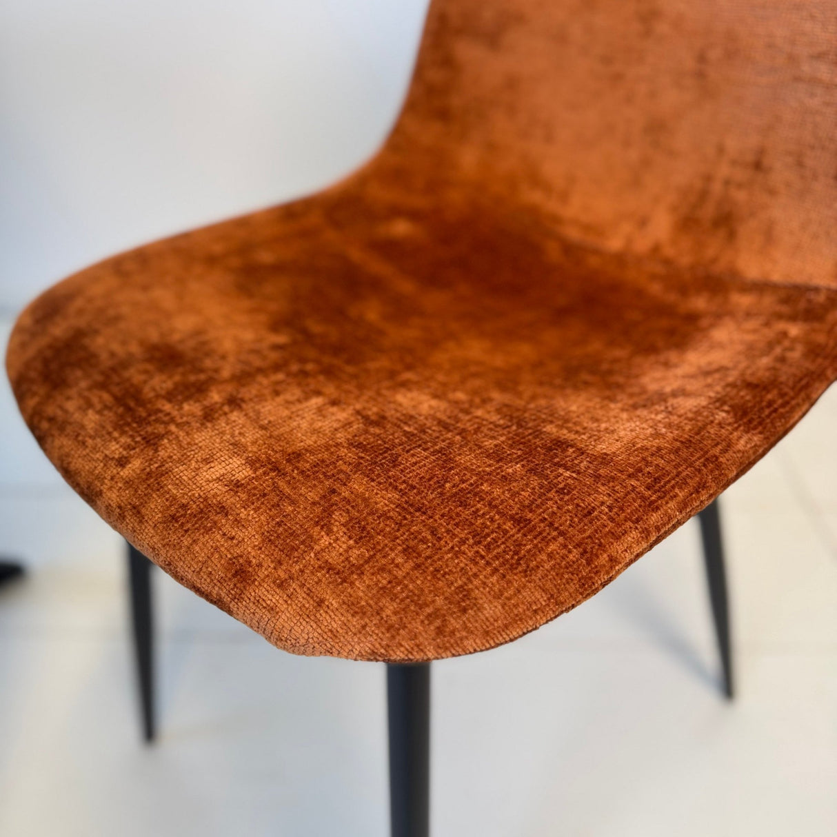 Lot de 4 chaises de salle à manger scandinaves Swift – Tissu chenille terracotta