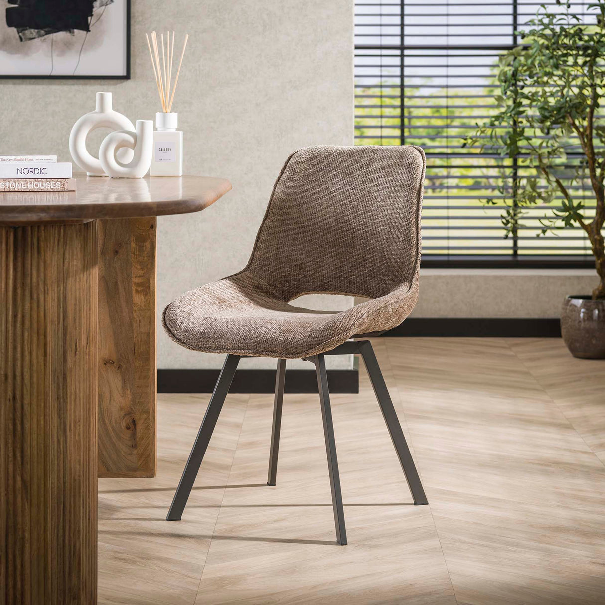 Ensemble de 4 chaises de salle à manger Riviera Rich champagne pivotantes