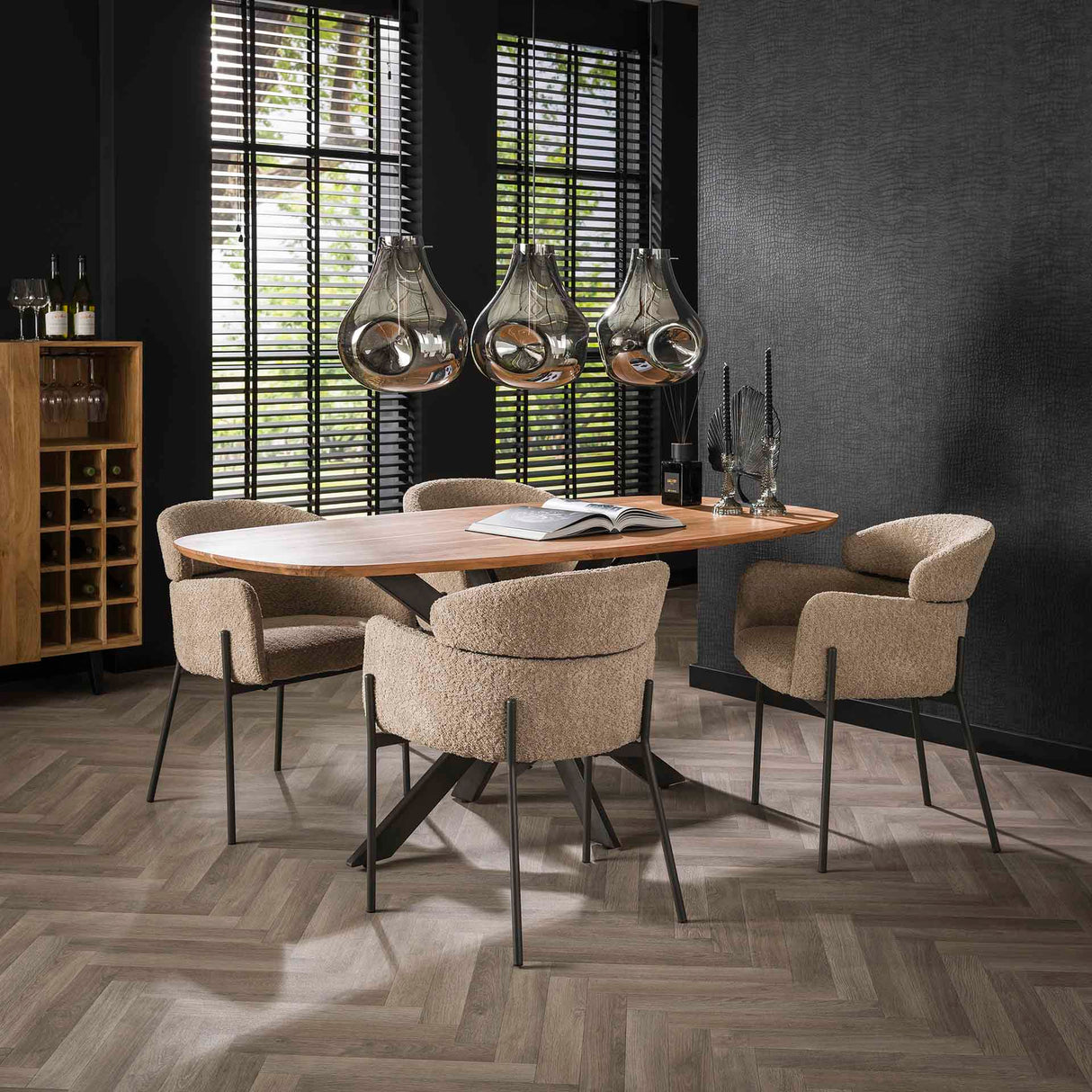 Chaise de salle à manger Lola Bouclé en tissu beige avec dossier rond et bras