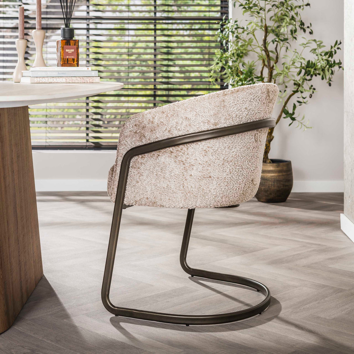 Eetkamerstoelen - Set van 2 eetkamerstoelen Reno Alura zand - Dimehouse