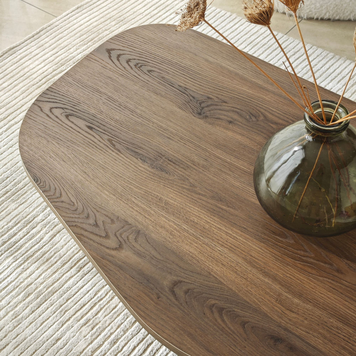 Table basse organique en noyer avec étagère en mélamine - 105x65 cm