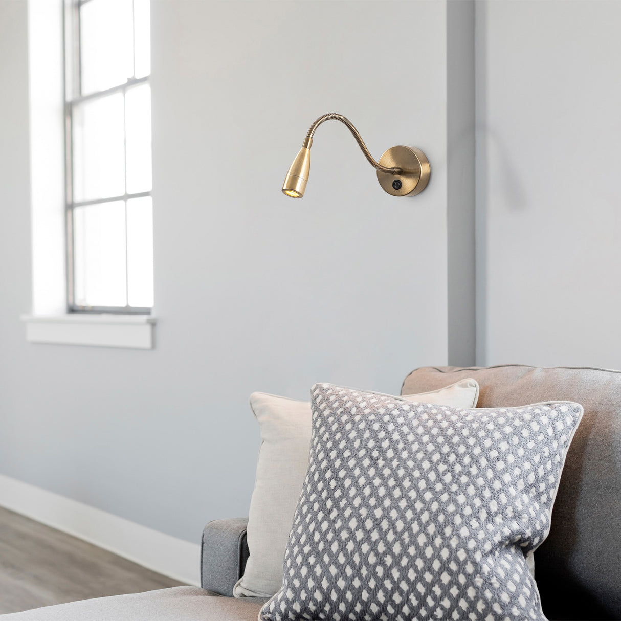 Applique murale 1 lumière en métal couleur bronze Veridia