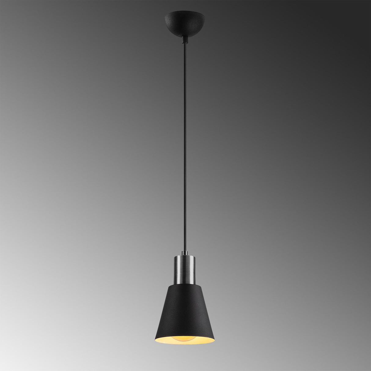 Suspension Noir Nickel Métal Velora