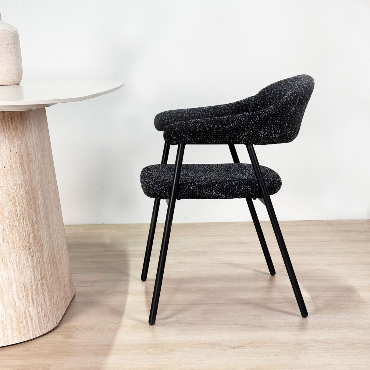 Chaise de salle à manger Bouclés Beige Lisa - Cadre Noir