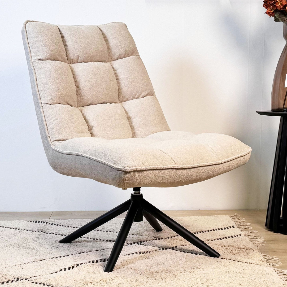 Fauteuil pivotant Yuki Beige Bouclé 360°