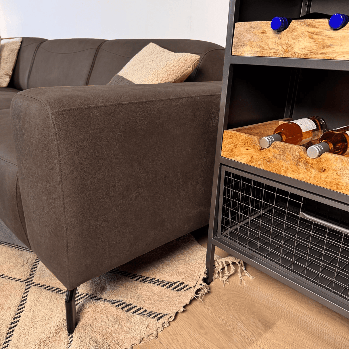 Canapé d'angle anthracite robuste en cuir écologique Barin - gauche