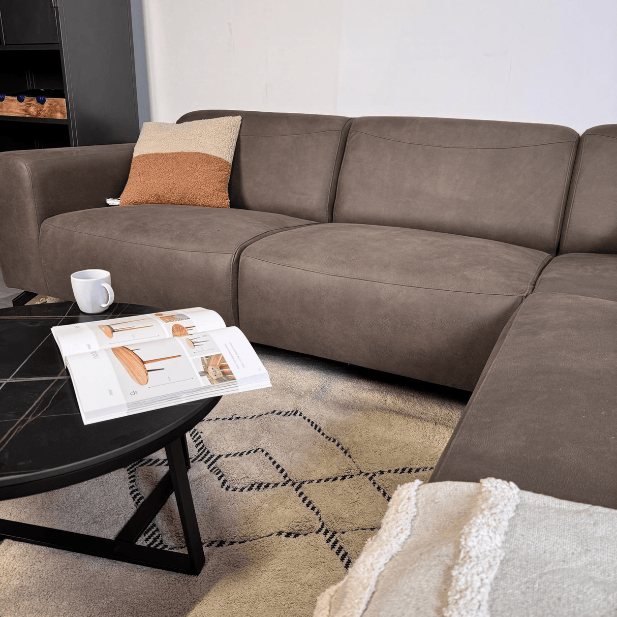 Canapé d'angle anthracite robuste en cuir écologique Barin - droit