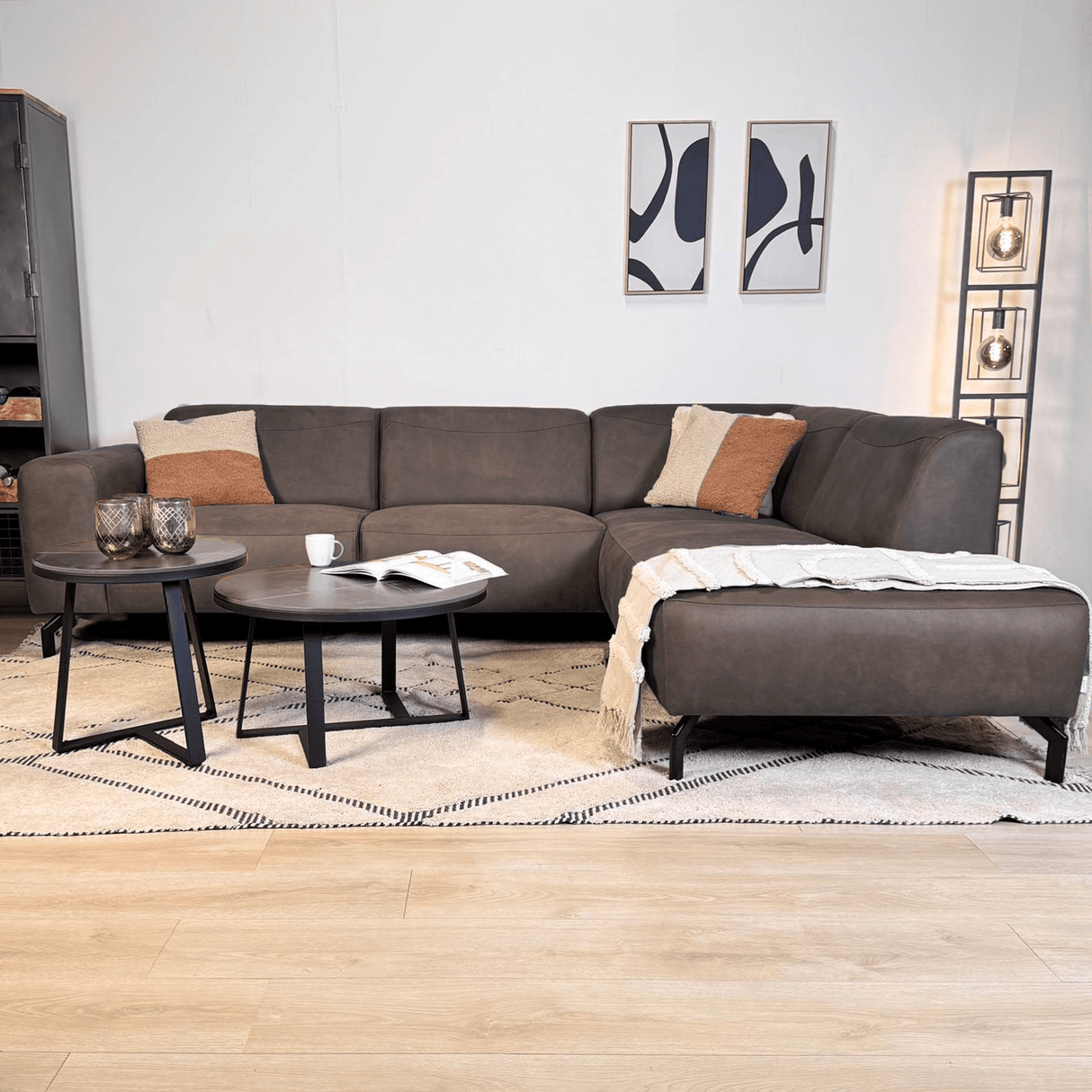 Canapé d'angle anthracite robuste en cuir écologique Barin - droit