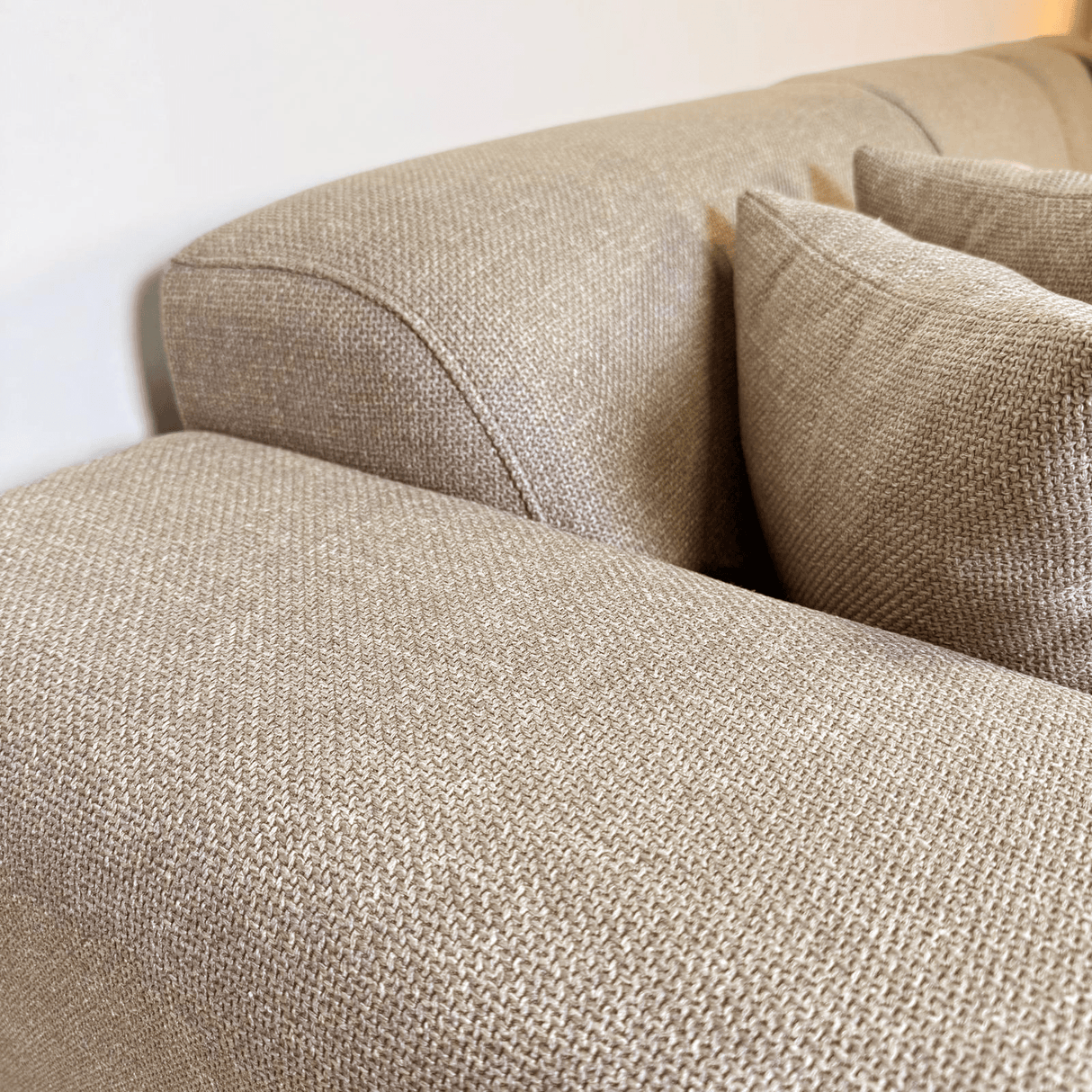 Canapé d'angle avec lounge compacte en tissu recyclé beige Moby - droit