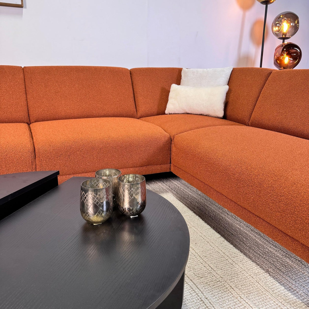 Canapé d'angle en tissu bouclé terracotta Maël - gauche