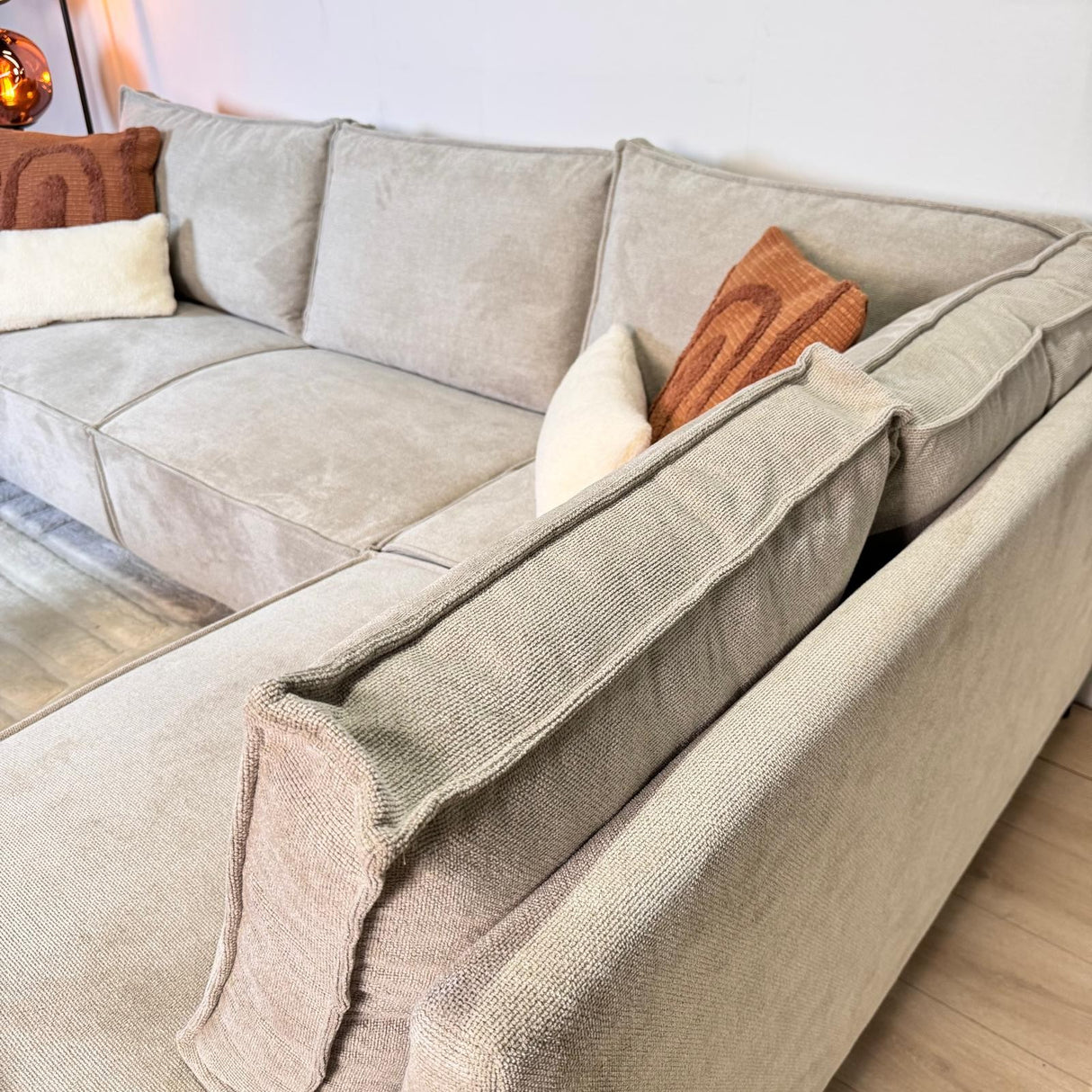 Canapé d'angle avec chaise longue beige en chenille Yara - droit