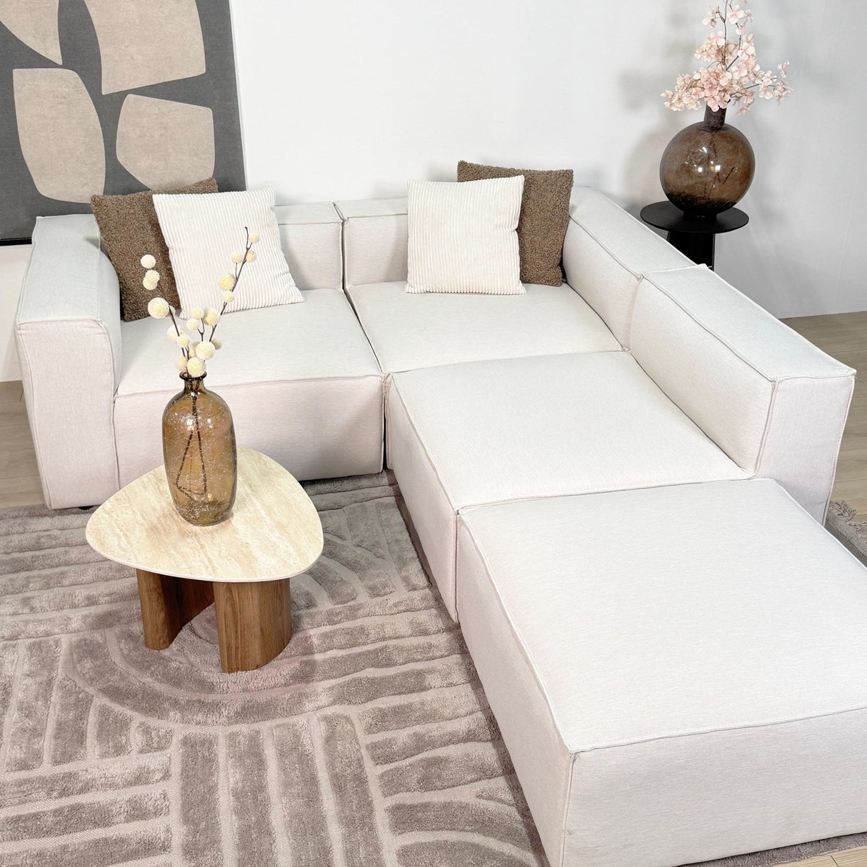 Canapé d'angle modulaire avec pouf détachable en tissu de lin beige écru Fora - gauche