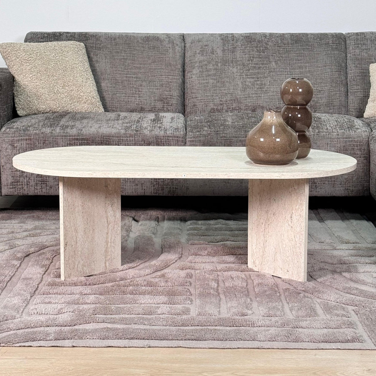 Table basse ovale aspect travertin Sabla - 119x60