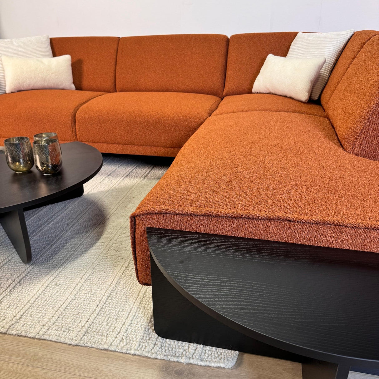 Table basse ronde noire stratifiée 85 cm Orin