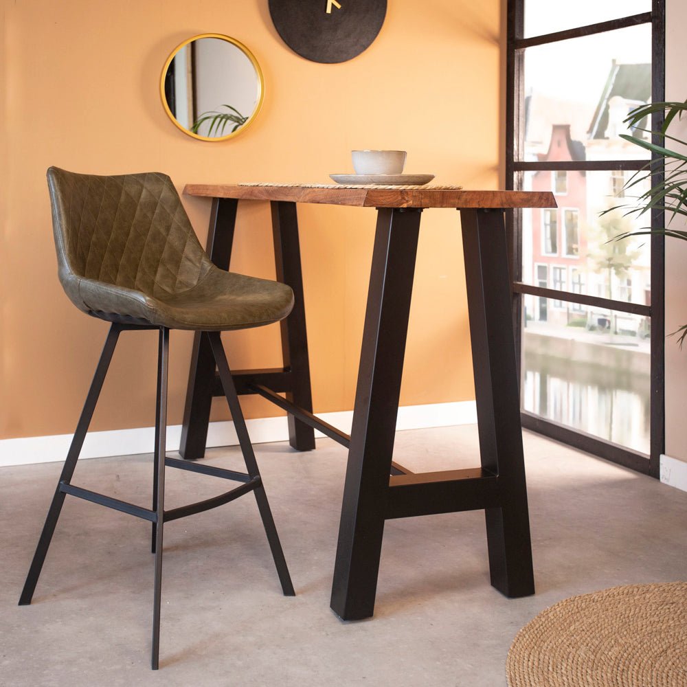 Tabouret de bar industriel Juno Vert 70cm de hauteur d'assise