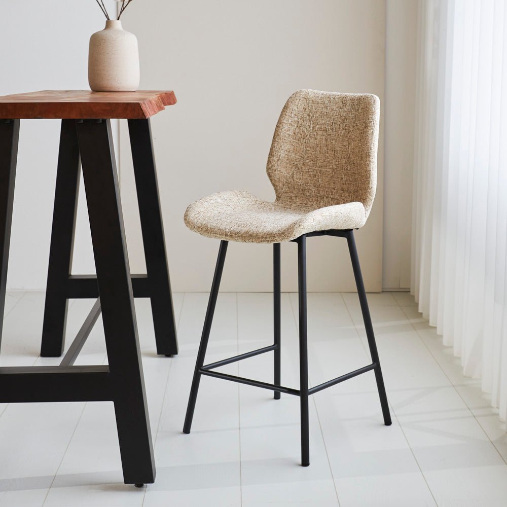Tabouret de bar Beau 67cm hauteur d'assise chenille beige
