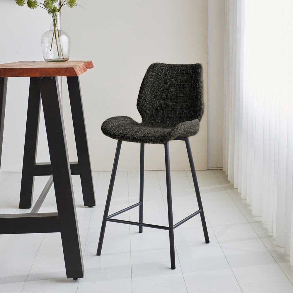Tabouret de bar Beau 67cm de hauteur d'assise en chenille noir