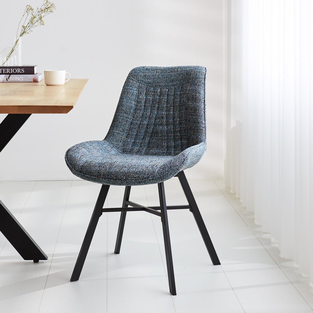 Chaise de salle à manger Jada Chenille Dimehouse Bleu LxlxH 79x57x53 Tissu Photo d'ambiance vue de face en diagonale
