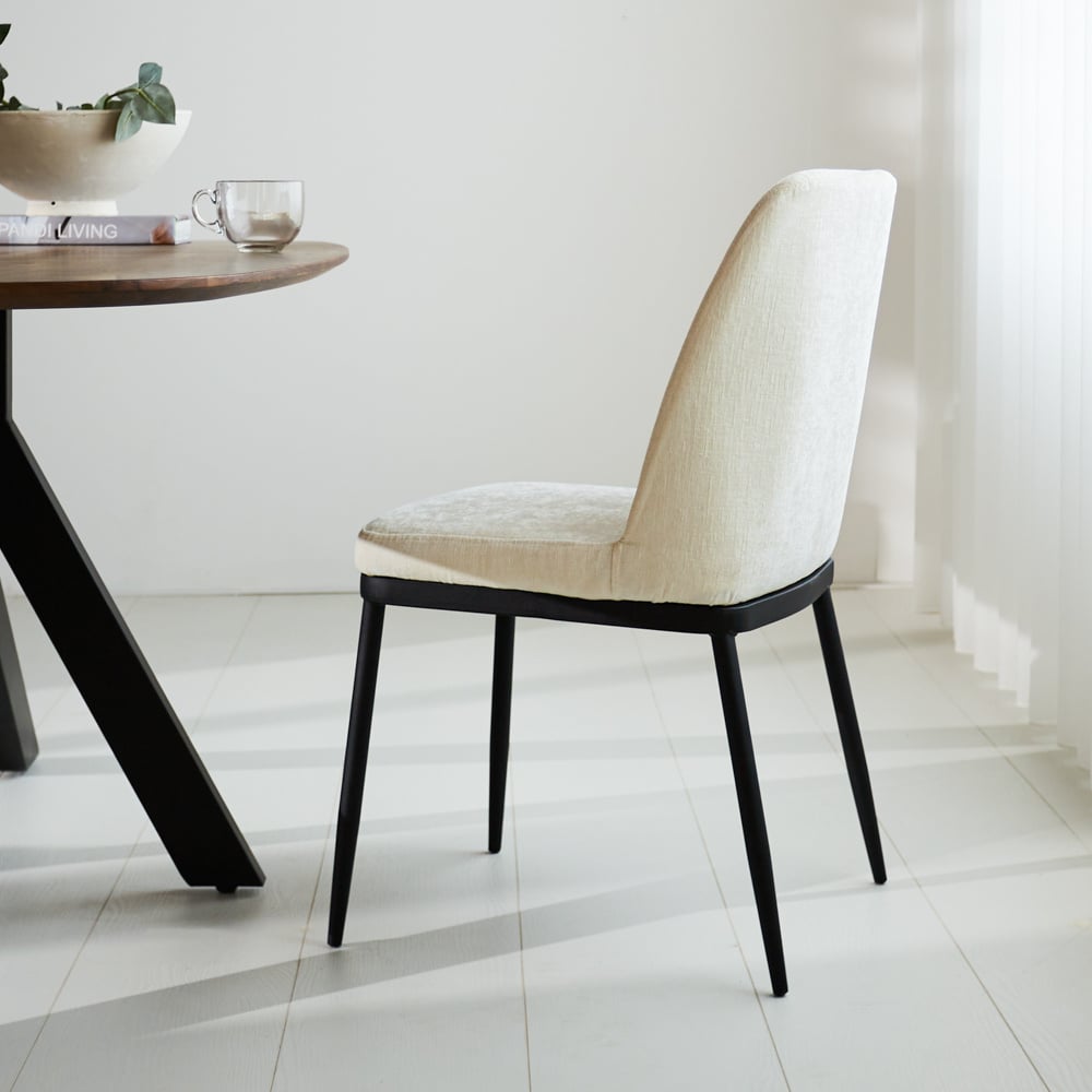 Chaise de salle à manger Noli Chenille Dimehouse Blanc LxlxH 73x65x53 Tissu Photo d'ambiance vue latérale