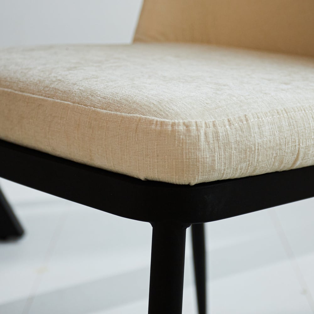 Chaise de salle à manger Noli Chenille Dimehouse Blanc LxlxH 73x65x53 Tissu Détail photo d'ambiance