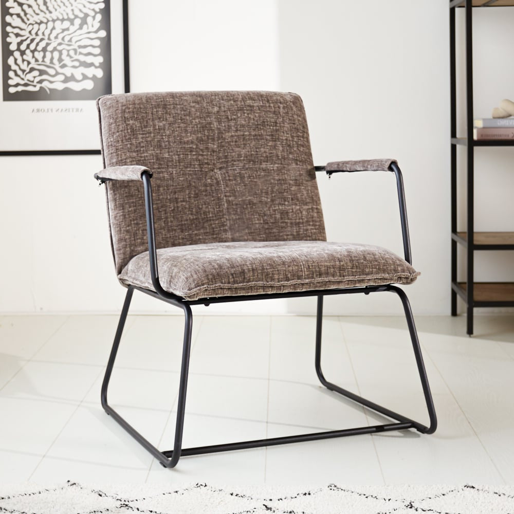 Fauteuil Hailey Chenille Dimehouse Grijs LxBxH 66x64x37 Stof Sfeerfoto schuin vooraanzicht