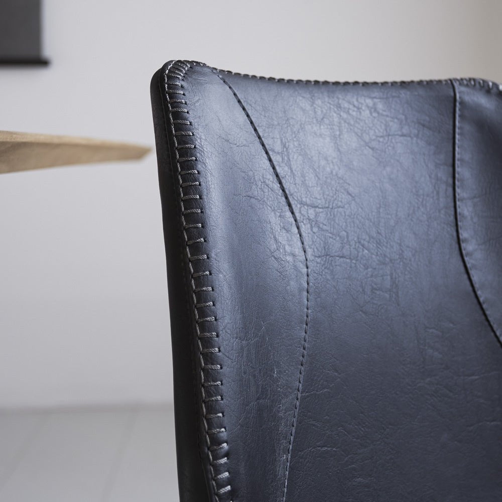 Chaise de salle à manger Beau cuir artificiel Dimehouse Noir LxlxH 72x68x50 Simili cuir Détail photo d'ambiance