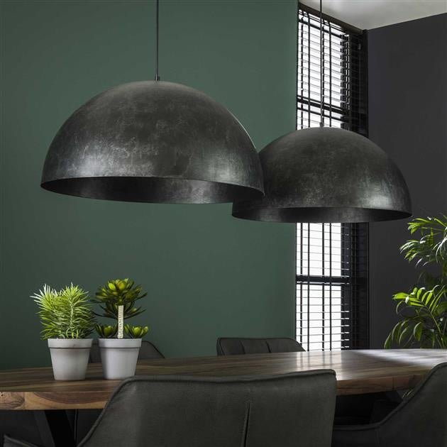 Lampe suspendue Dacia DH Intérieur Charbon LxlxH 128x67x38 Métal Photo d'ambiance vue de face diagonale
