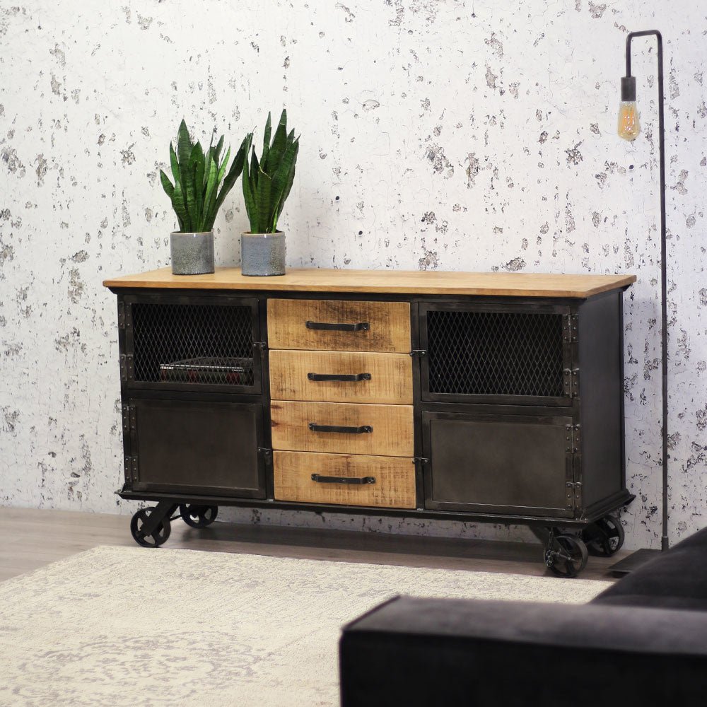 Buffet Bryce Dimehouse Marron LxlxH 153x80x40 Bois de manguier Photo d'ambiance vue de face diagonale
