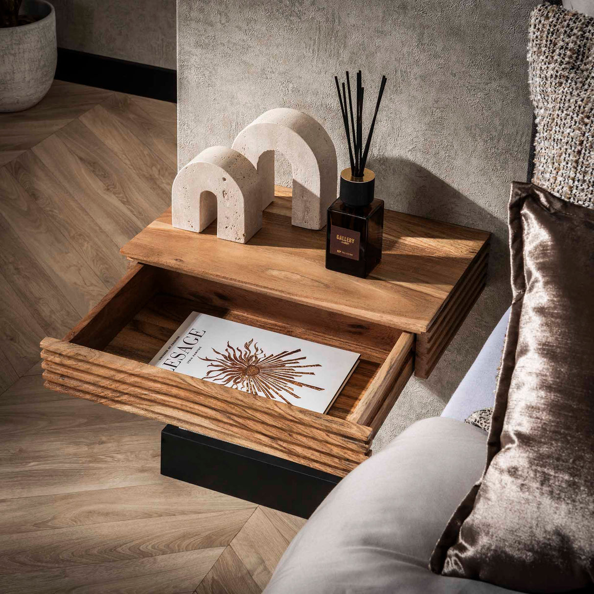 Tables de chevet Arlo Set de 2 – Acacia massif avec tiroir 