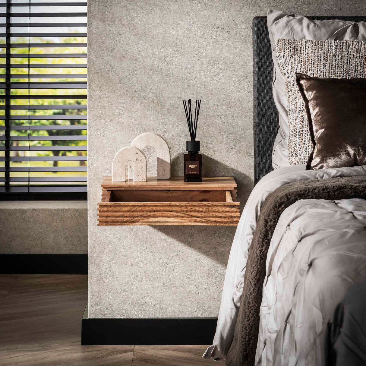Tables de chevet Arlo Set de 2 – Acacia massif avec tiroir 