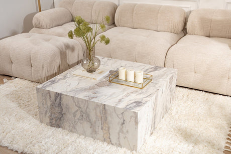 Table basse moderne carrée 90x90 cm effet marbre Prasmi 