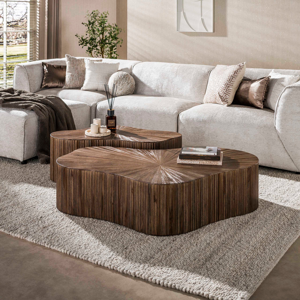Lot de 2 tables basses bio en teck marron foncé Myla