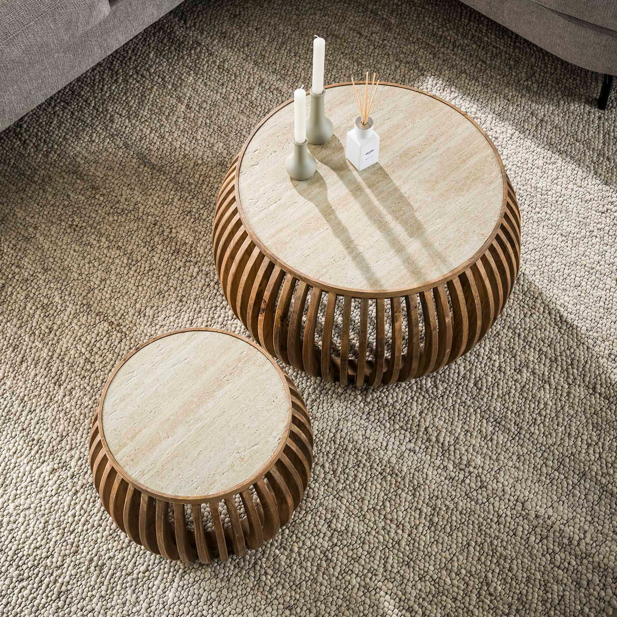Table basse Vento Curve Ø75 en mango massif sable, ensemble de 2 