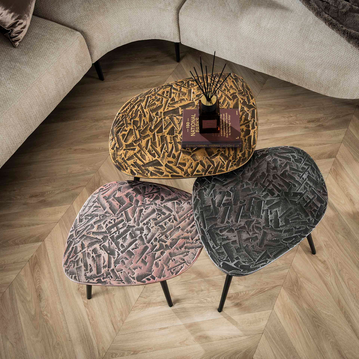 Ensemble de tables basses Marlo 3 Carré patine cuivre 