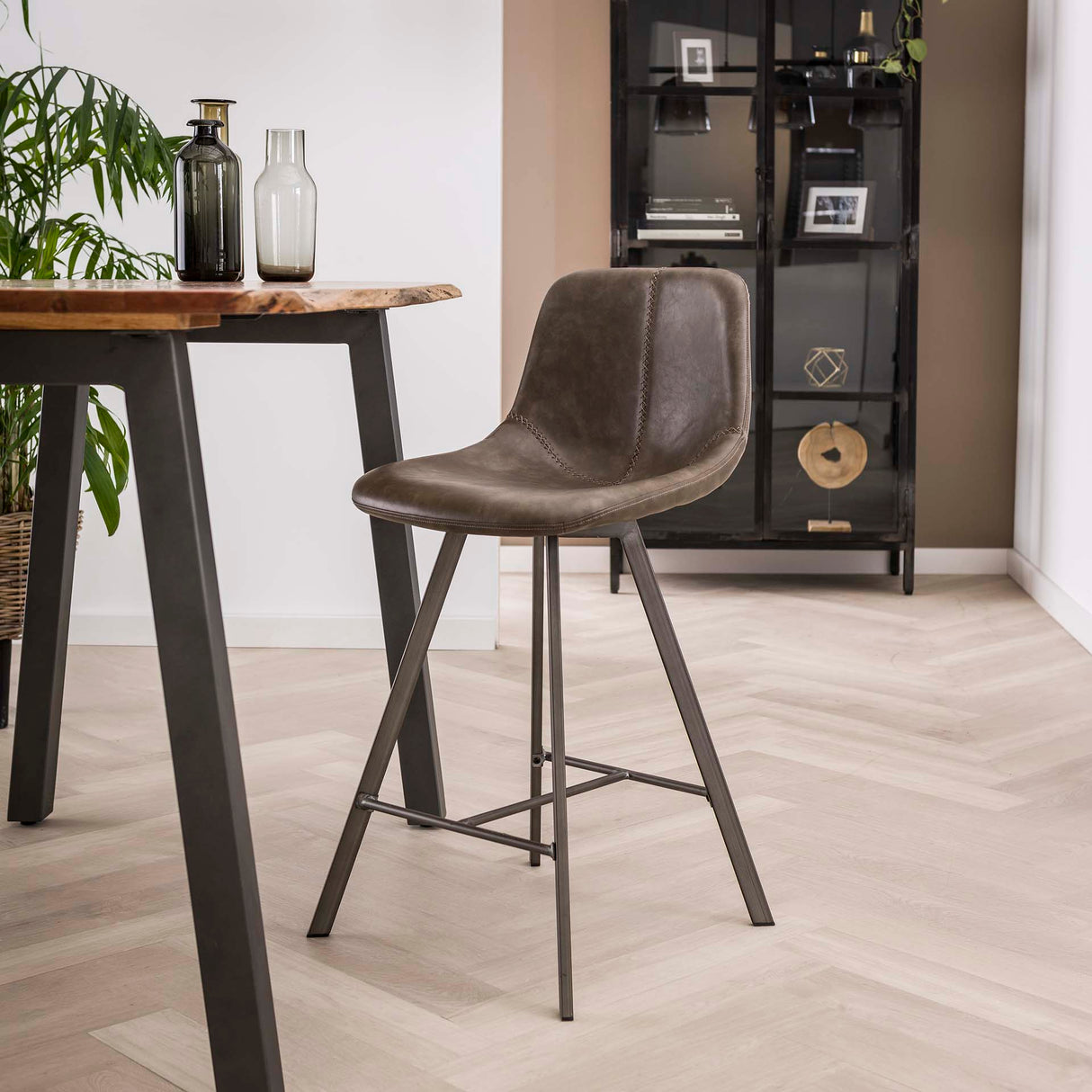 Ensemble de 4 tabourets de bar Siena Saddle PU taupe 