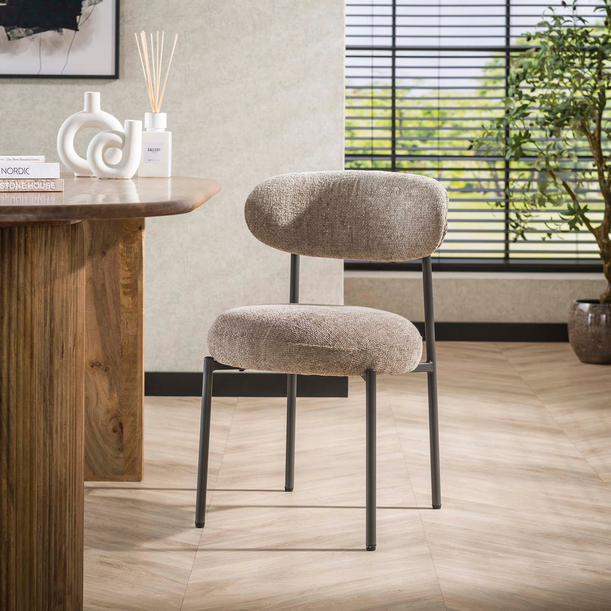 Chaise de salle à manger Aero Tissee Cargo Tissee en tissu Sable 