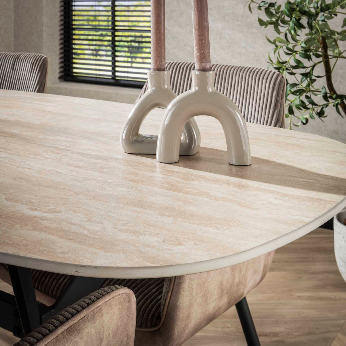 Table à manger Vesta Danois Ovale Céramique Aspect Travertin 180 cm 