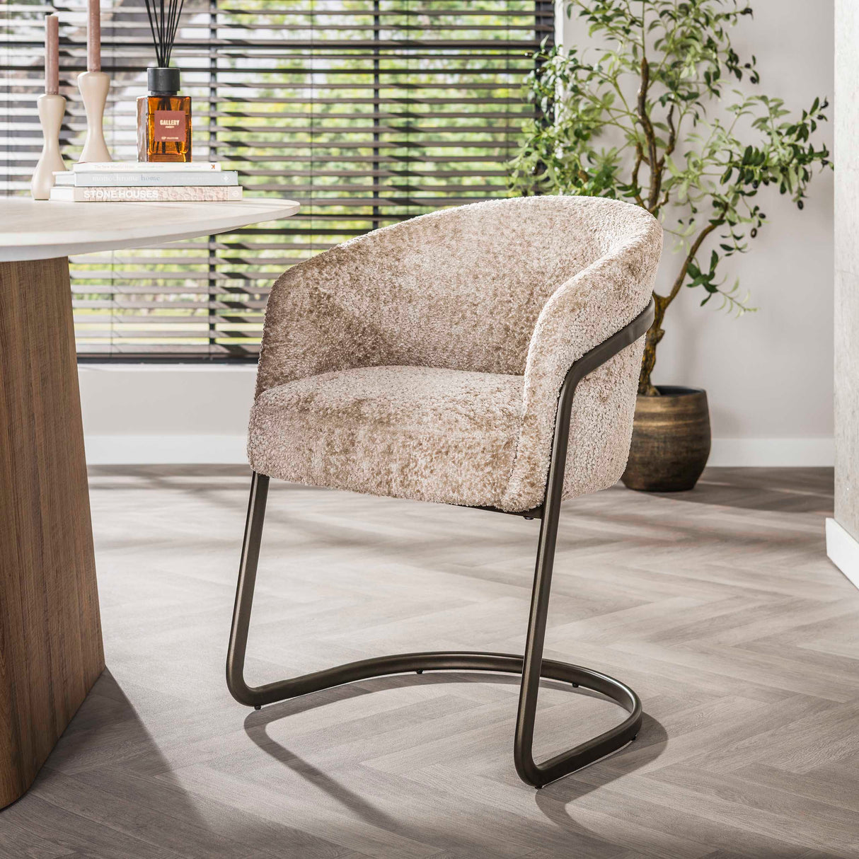 Eetkamerstoelen - Set van 2 eetkamerstoelen Reno Alura zand - Dimehouse