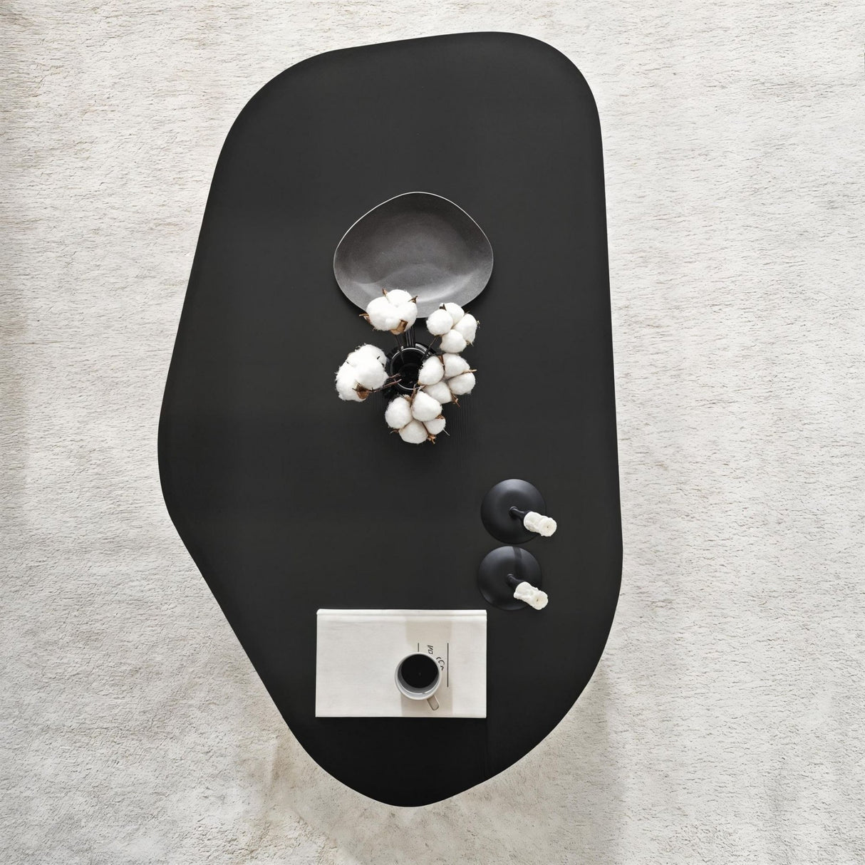 Table basse Rock ovale noire 100 x 60 cm bois composite enduit mélaminé