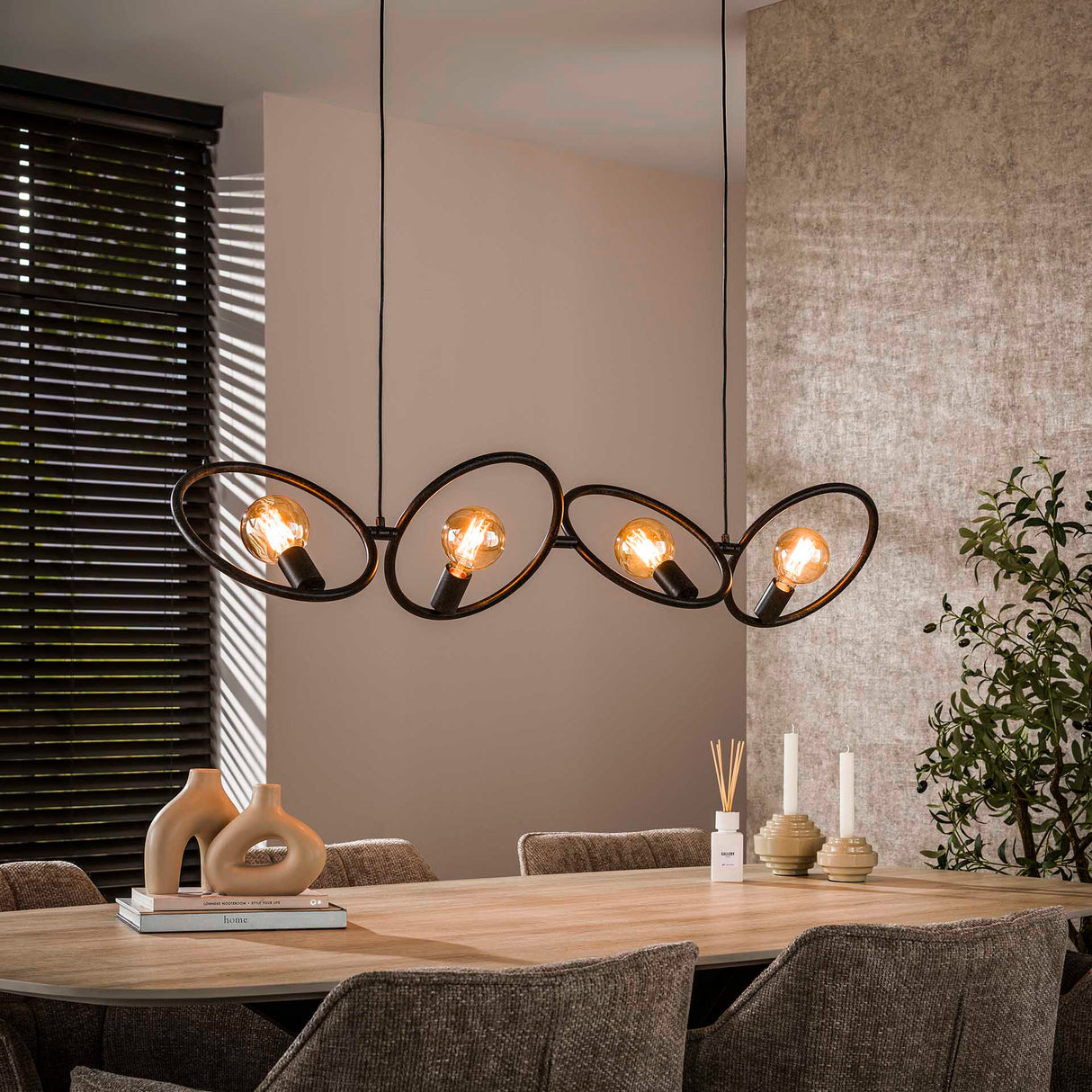 Lampe suspendue industrielle Liva 4 lumières métal noir 