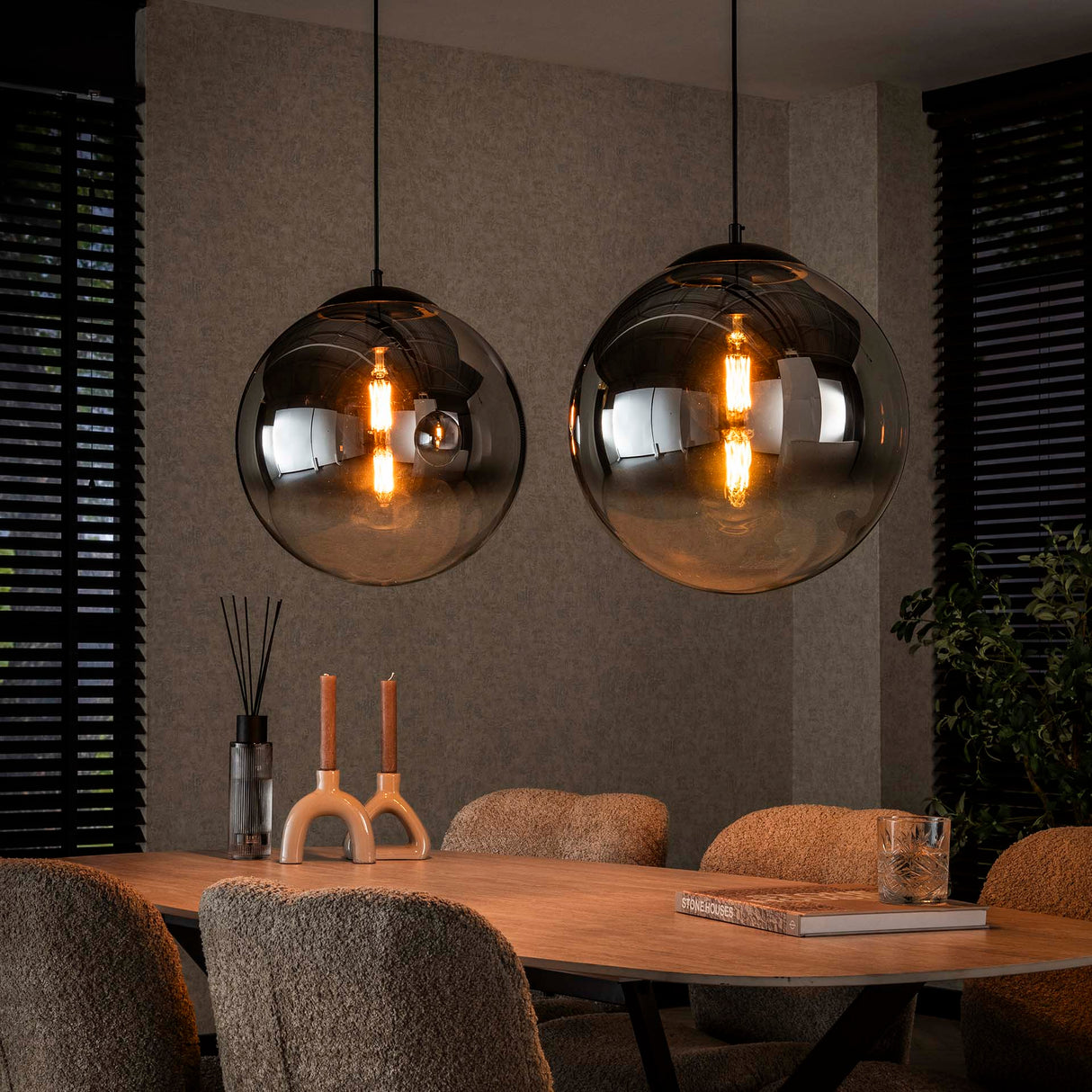 Lampe Suspendue Moderne Boule Ronde Juliette 2-lumières verre fumé 
