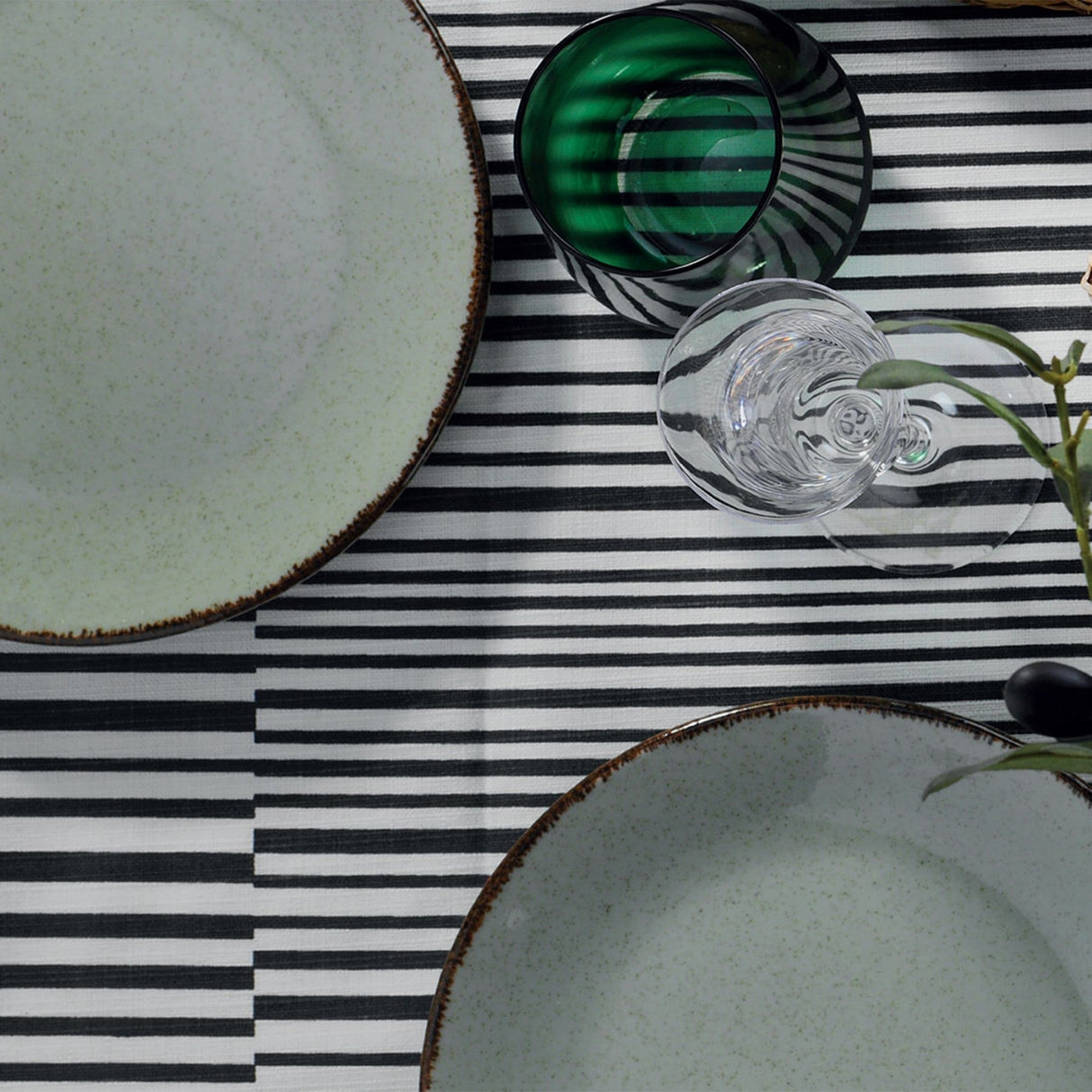 MOD24Y2730P03 Vert 100% PORCELAINE